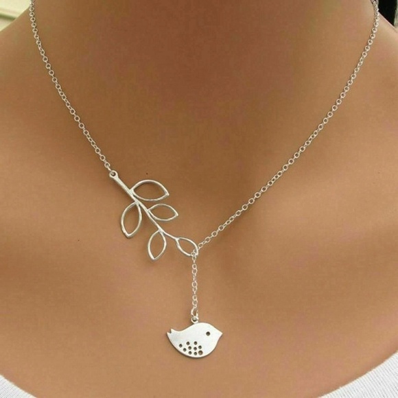 Jewelry - USA Elegant Spring Time Silver Bird and Leaves Lariat Pendant Necklace Jewelry